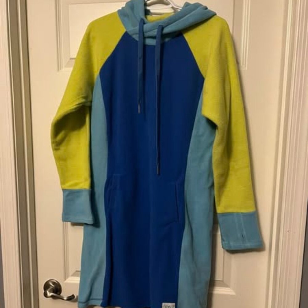 Wild Woods Polartec Wind Blocker Fleece hoodie dress size L